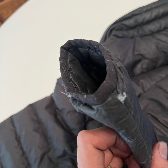 PATAGONIA PUFFER WOMENS XS - Picture 2 of 9